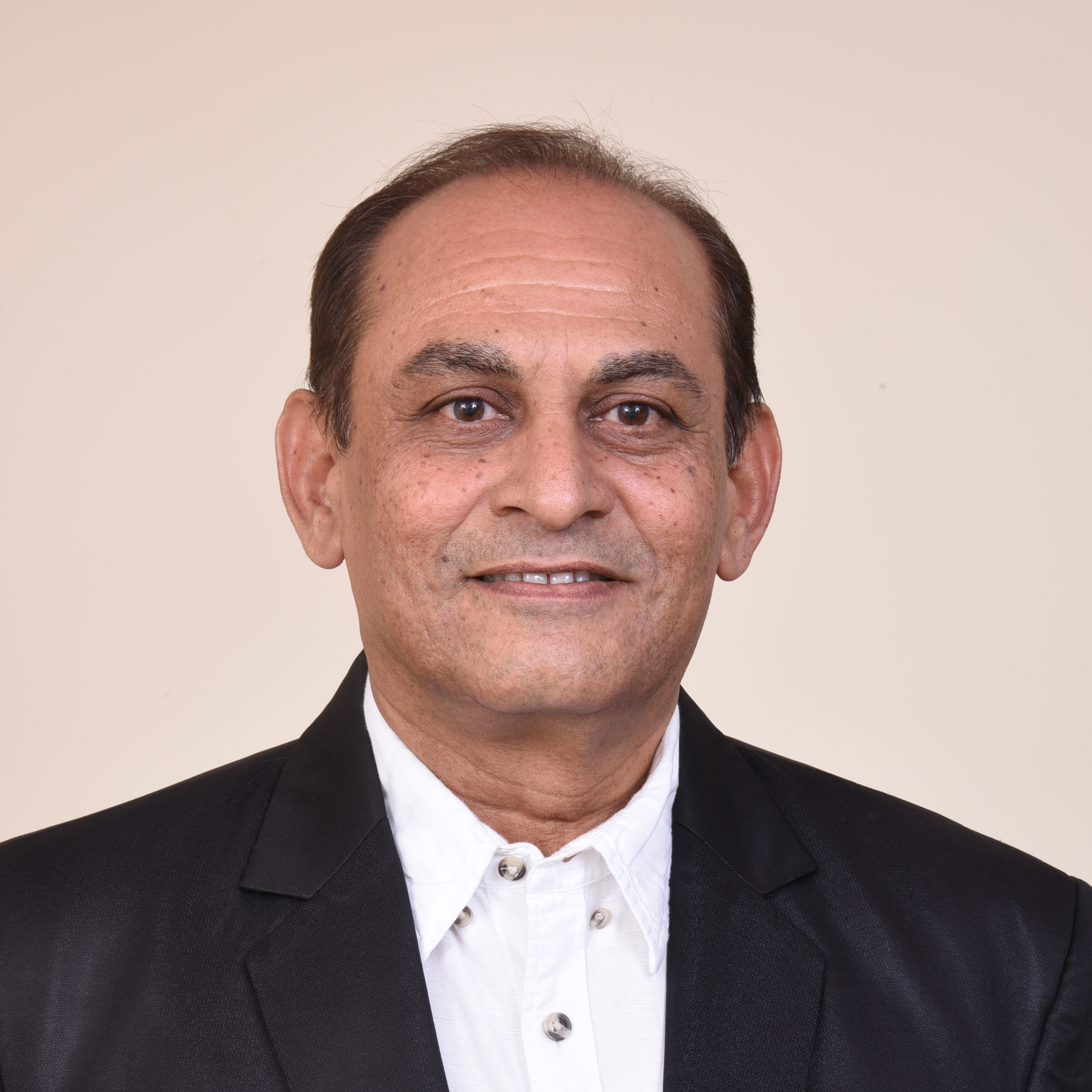 ARUN  HANSRAJ NAKRANI